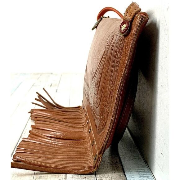 MADDALENA MARCONI ITALY TAN GENUINE LEATHER FRINGE SLIM SHOULDER BAG HANDBAG - Picture 3 of 12